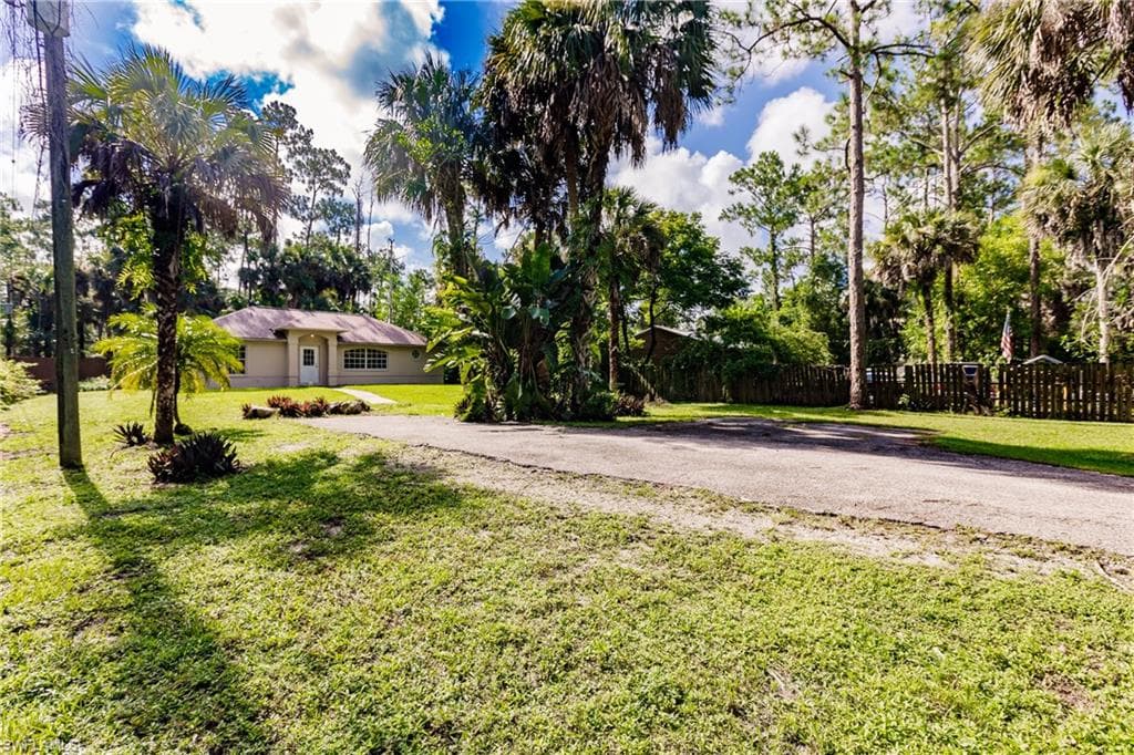 380 Wilson BLVD S NAPLES, FL 34117