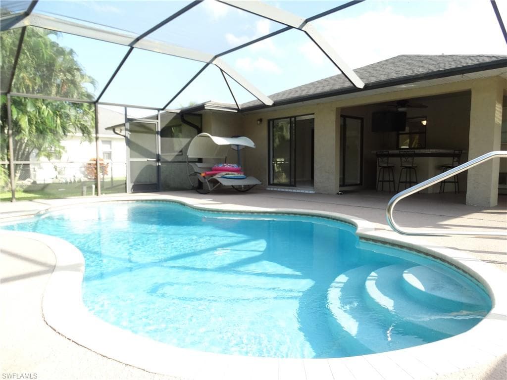 2541 38th TER CAPE CORAL, FL 33914