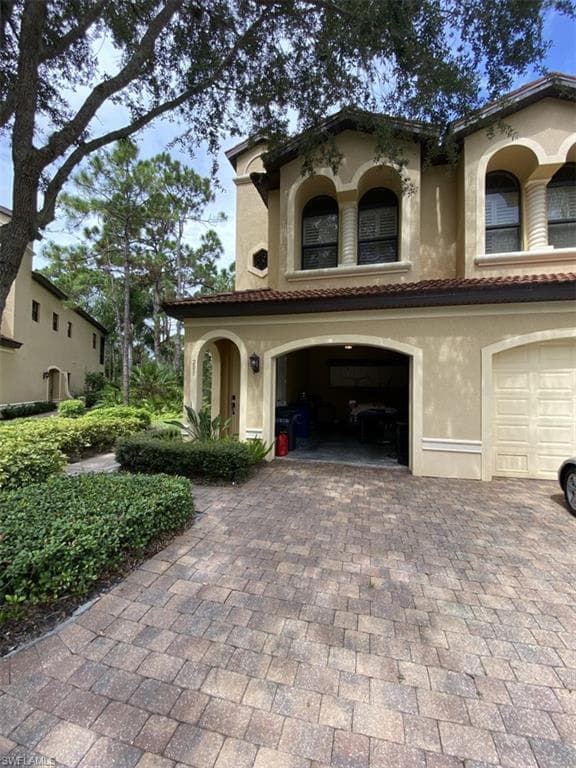 27020 Adriana CIR 201 BONITA SPRINGS, FL 34135