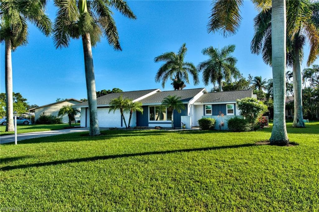 4821 Molokai DR NAPLES, FL 34112