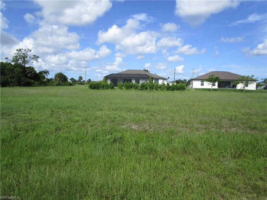 2204 NW 36th PL CAPE CORAL, FL 33993