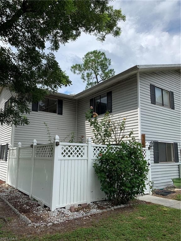 11929 CORINNE LEE CT 104 FORT MYERS, FL 33907