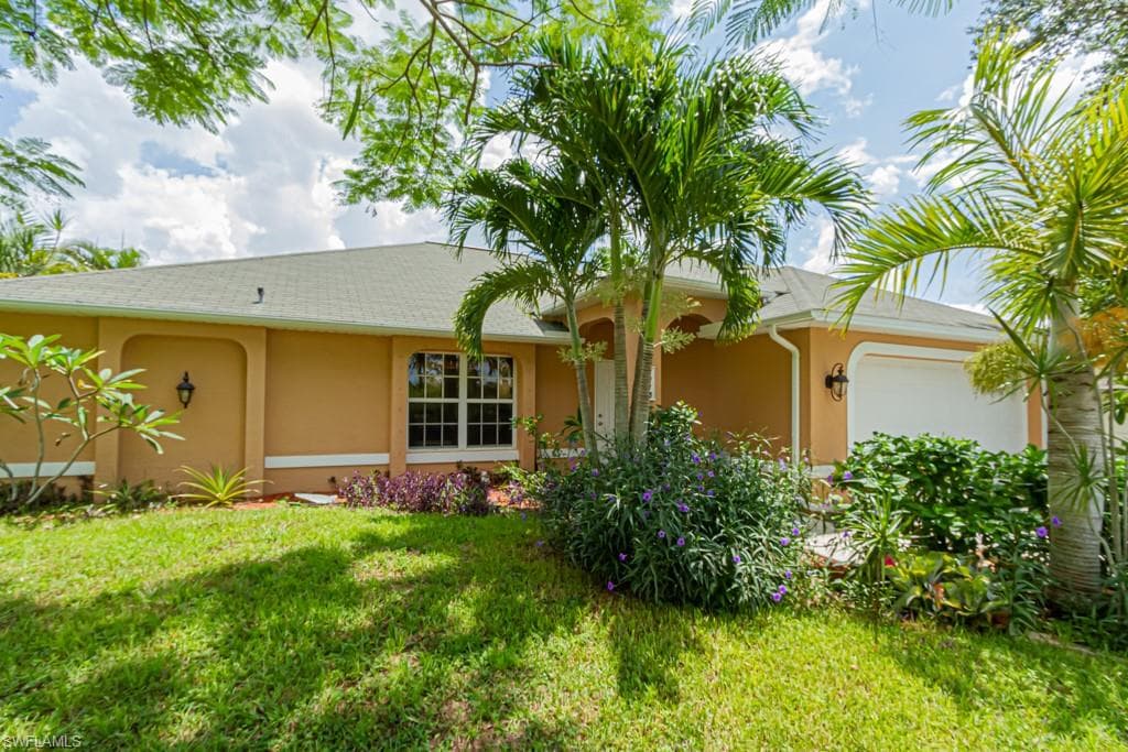 2215 NE 19th PL CAPE CORAL, FL 33909