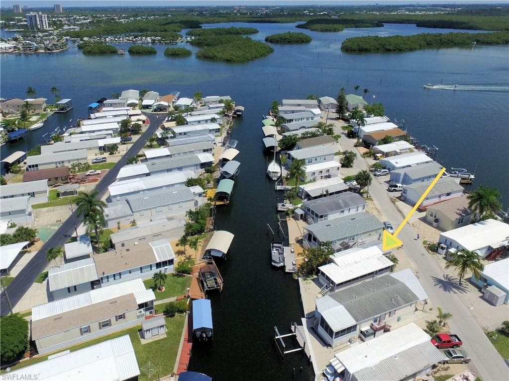 30 Emily LN FORT MYERS BEACH, FL 33931