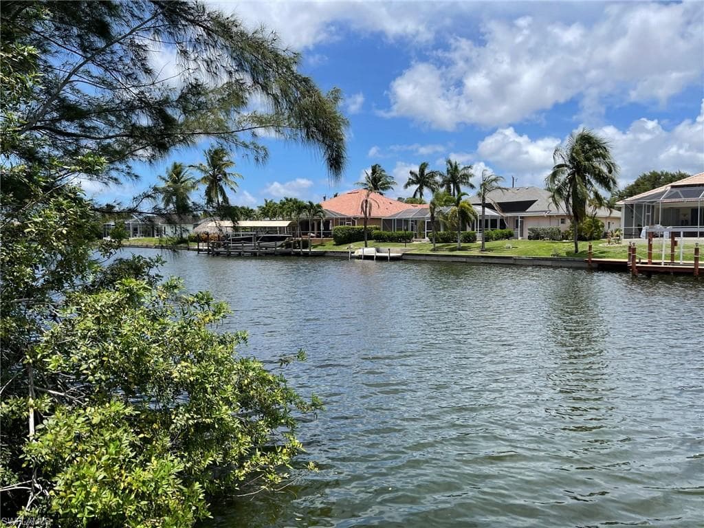 2131 Cape Coral PKY W CAPE CORAL, FL 33914