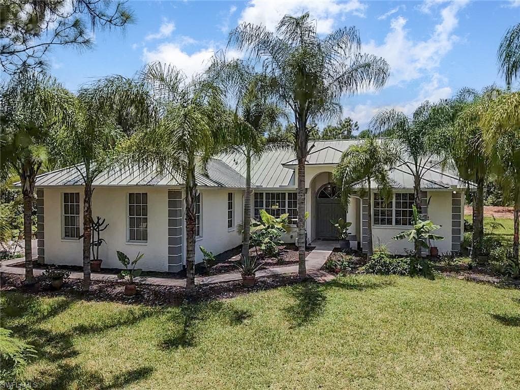 6106 Copper Leaf LN NAPLES, FL 34116