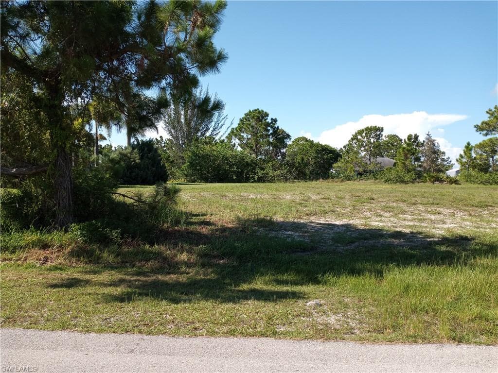 2212 NW 30th TER CAPE CORAL, FL 33993