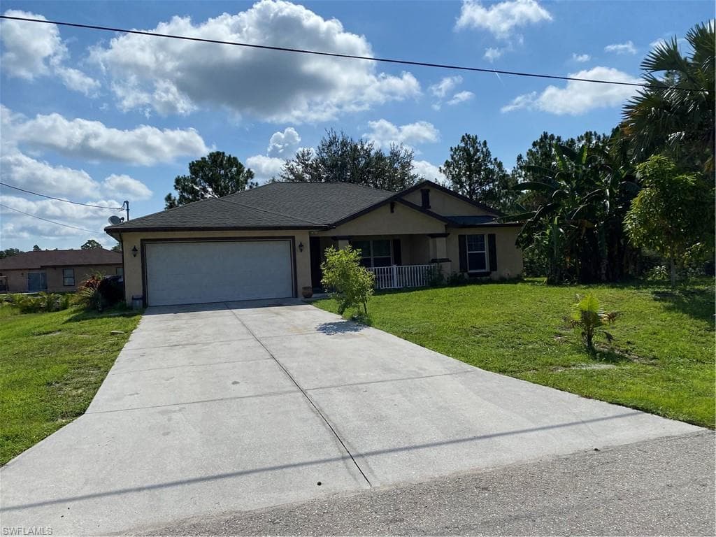1920 Wanda AVE N LEHIGH ACRES, FL 33971