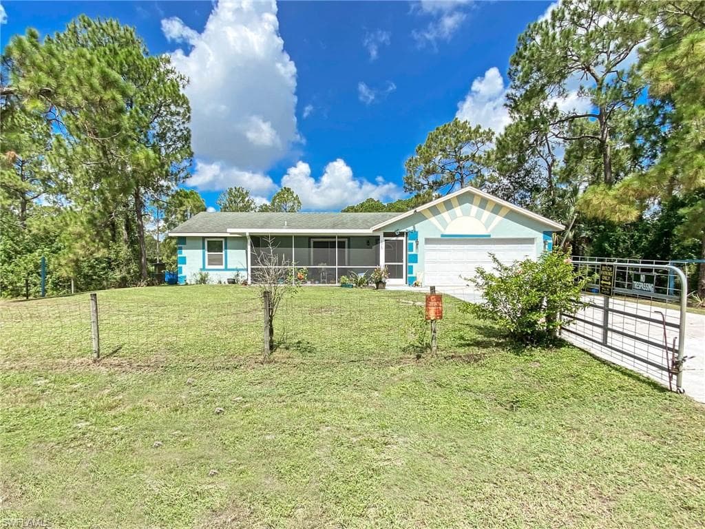 1515 Greenwood AVE LEHIGH ACRES, FL 33972