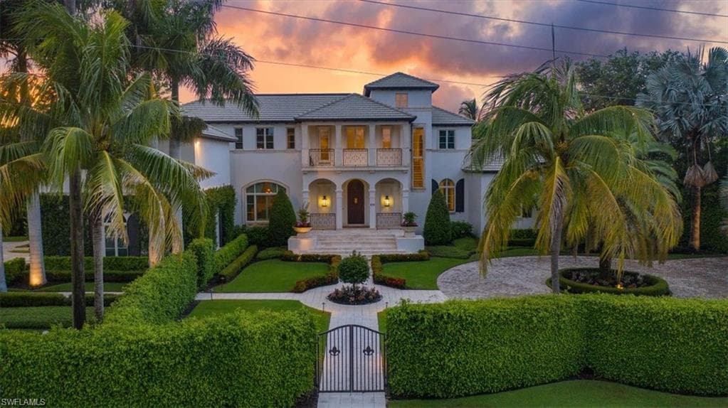 275 Springline DR NAPLES, FL 34102