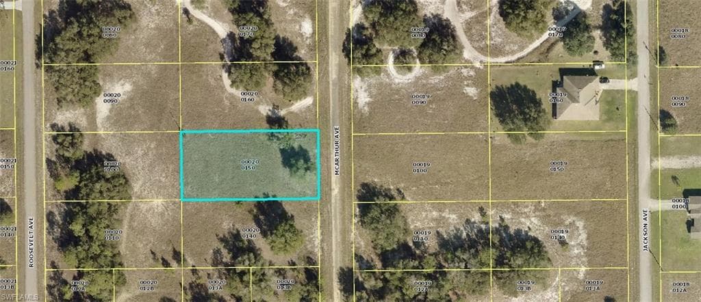 1705 Mcarthur AVE LEHIGH ACRES, FL 33972