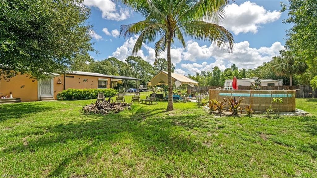 8075 Hart DR NORTH FORT MYERS, FL 33917
