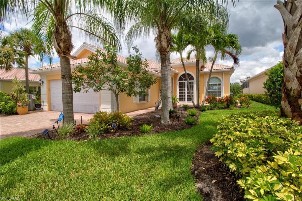 7979 Valentina CT NAPLES, FL 34114