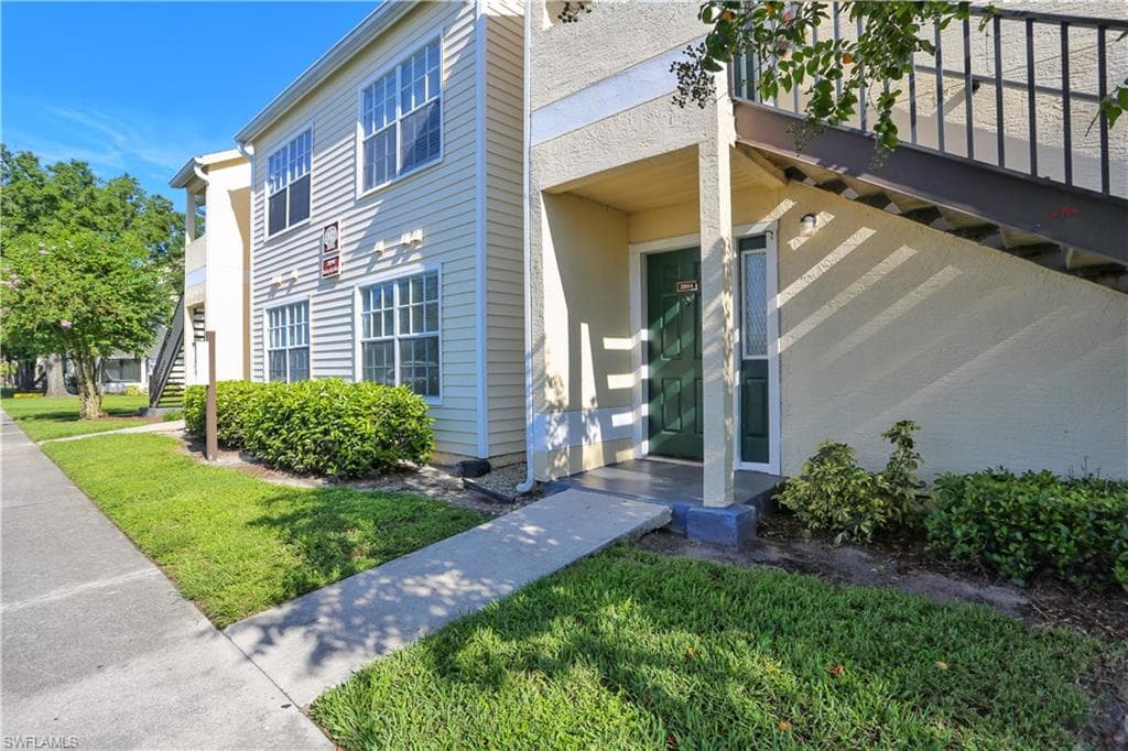 2094 Rookery Bay DR 2804 NAPLES, FL 34114