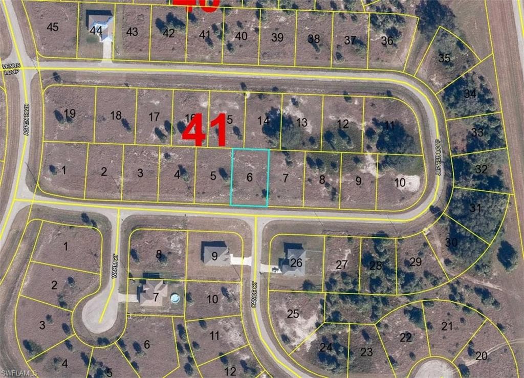 1097 S Saturn CIR LABELLE, FL 33935