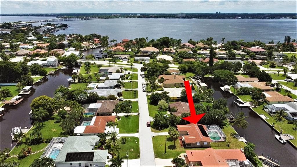 1432 Wellington CT CAPE CORAL, FL 33904
