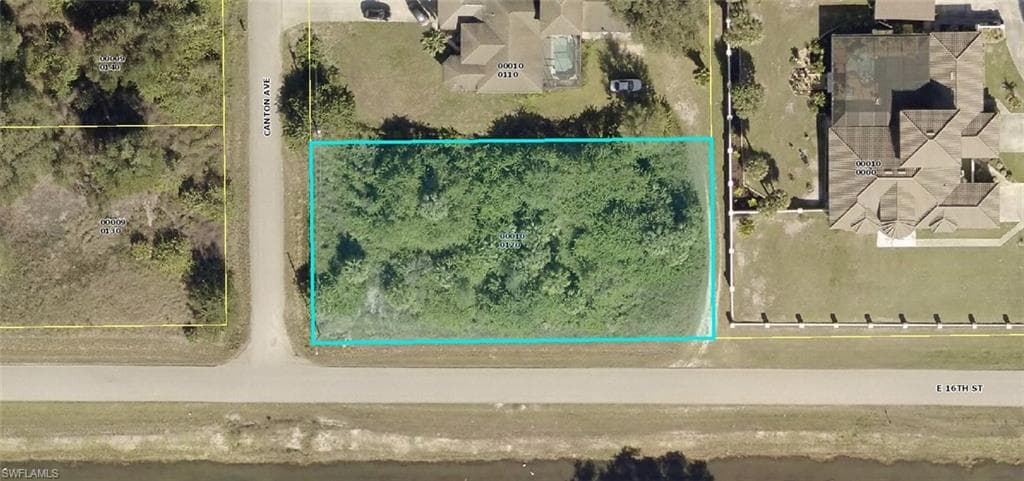 1600 Canton AVE LEHIGH ACRES, FL 33972