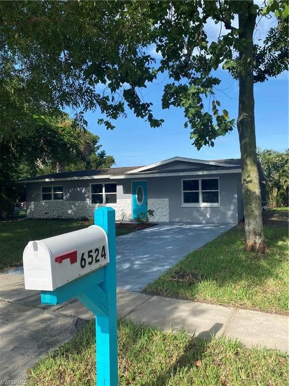 6524 CONVERSE ST FORT MYERS, FL 33919