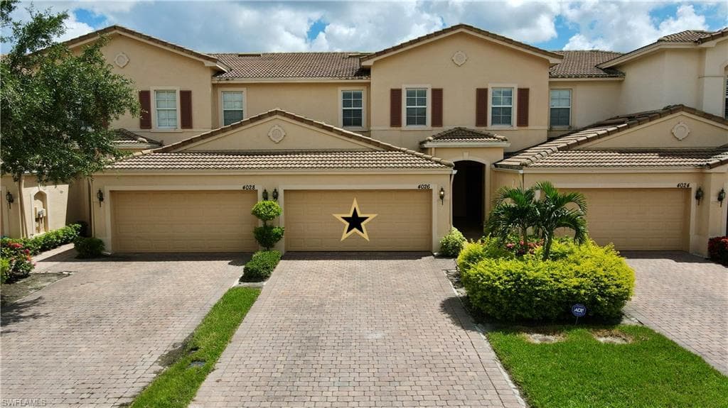 4026 Cherrybrook LOOP FORT MYERS, FL 33966
