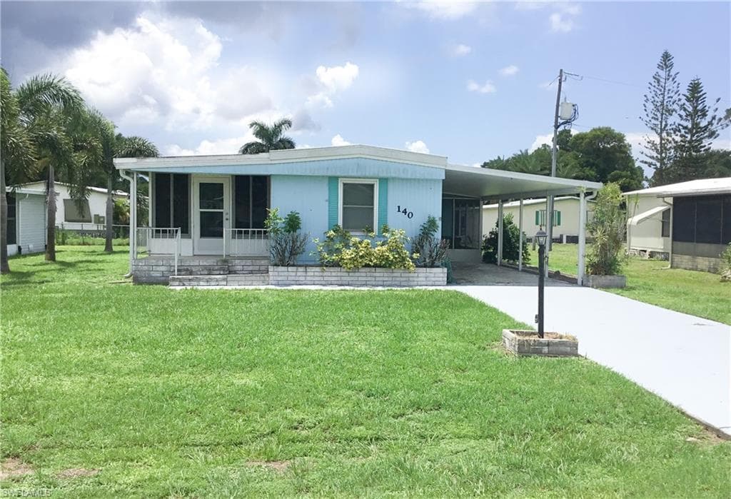 140 Sugar Loaf LN NAPLES, FL 34114