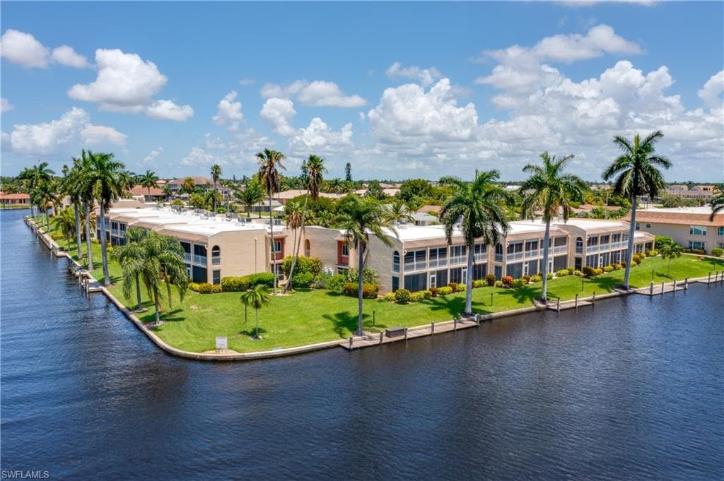 1932 SE 43rd ST 127 CAPE CORAL, FL 33904