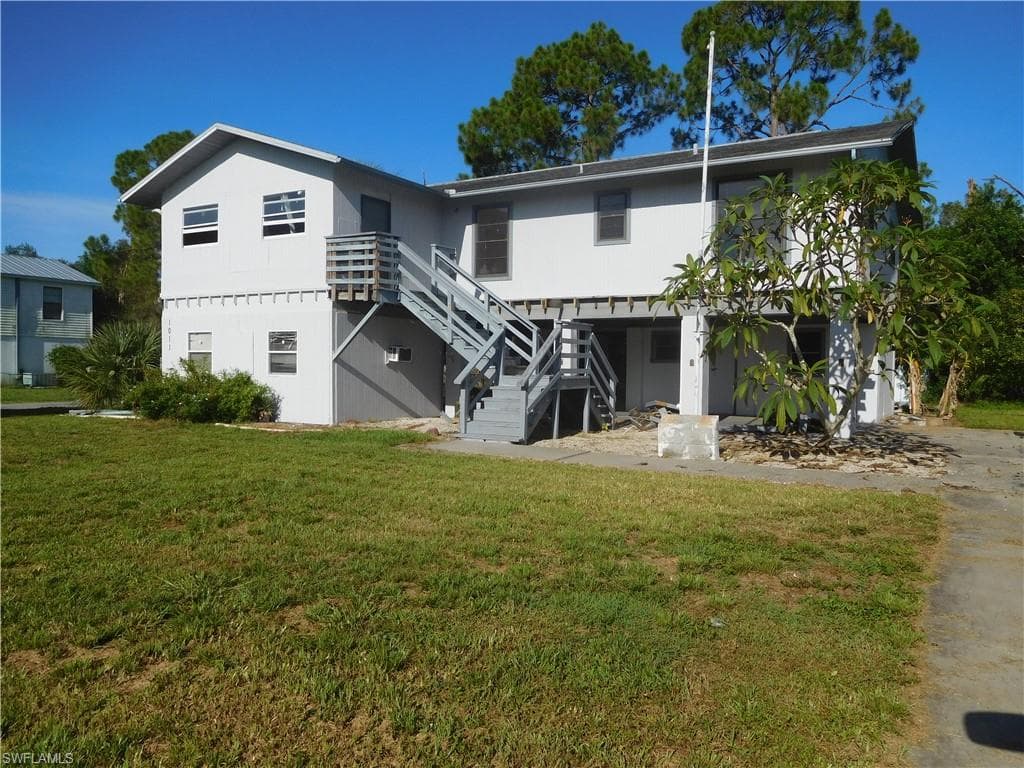 1011 Dayton AVE LEHIGH ACRES, FL 33972