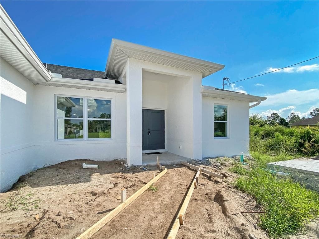 3420 40th ST SW LEHIGH ACRES, FL 33976