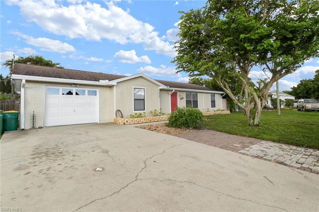 2200 46th TER SW NAPLES, FL 34116