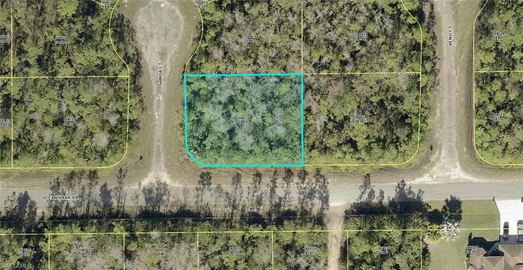 1900 Samoa CT LEHIGH ACRES, FL 33972