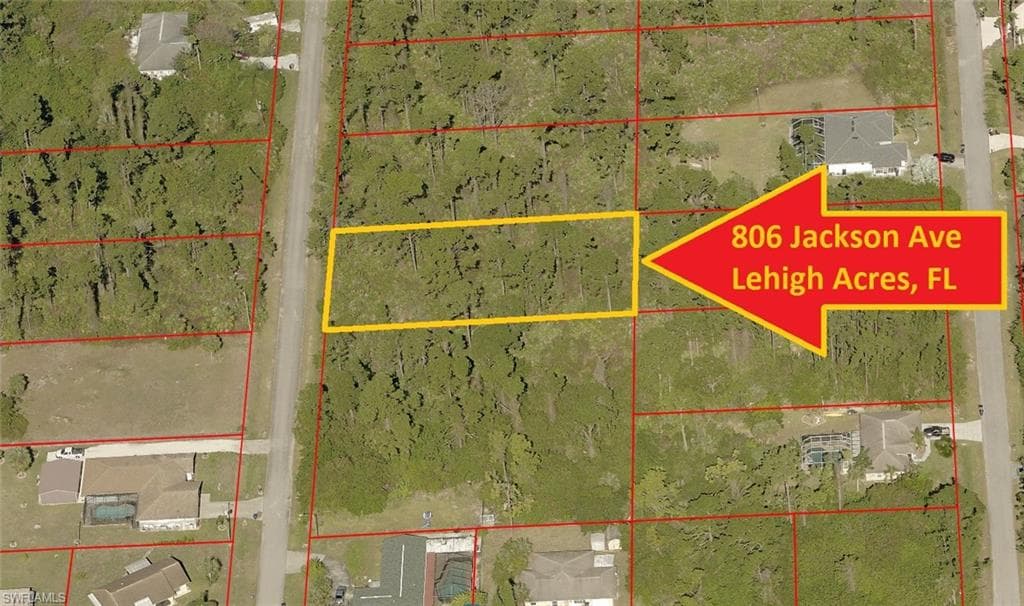 806 Jackson AVE LEHIGH ACRES, FL 33972