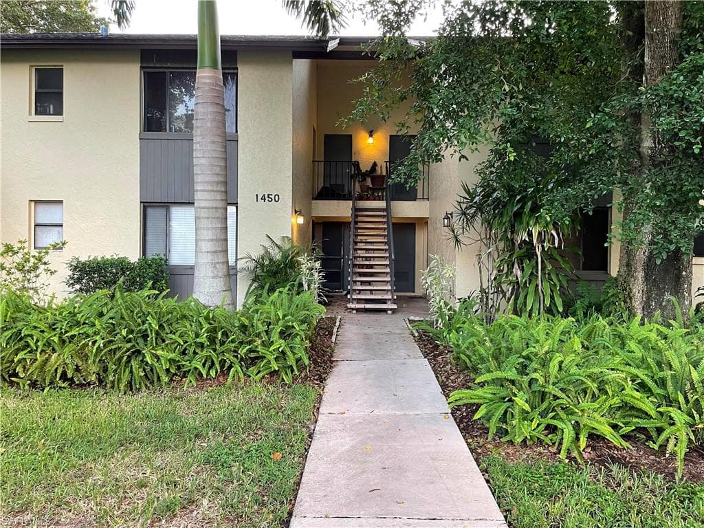 1450 Green Valley CIR 504 NAPLES, FL 34104