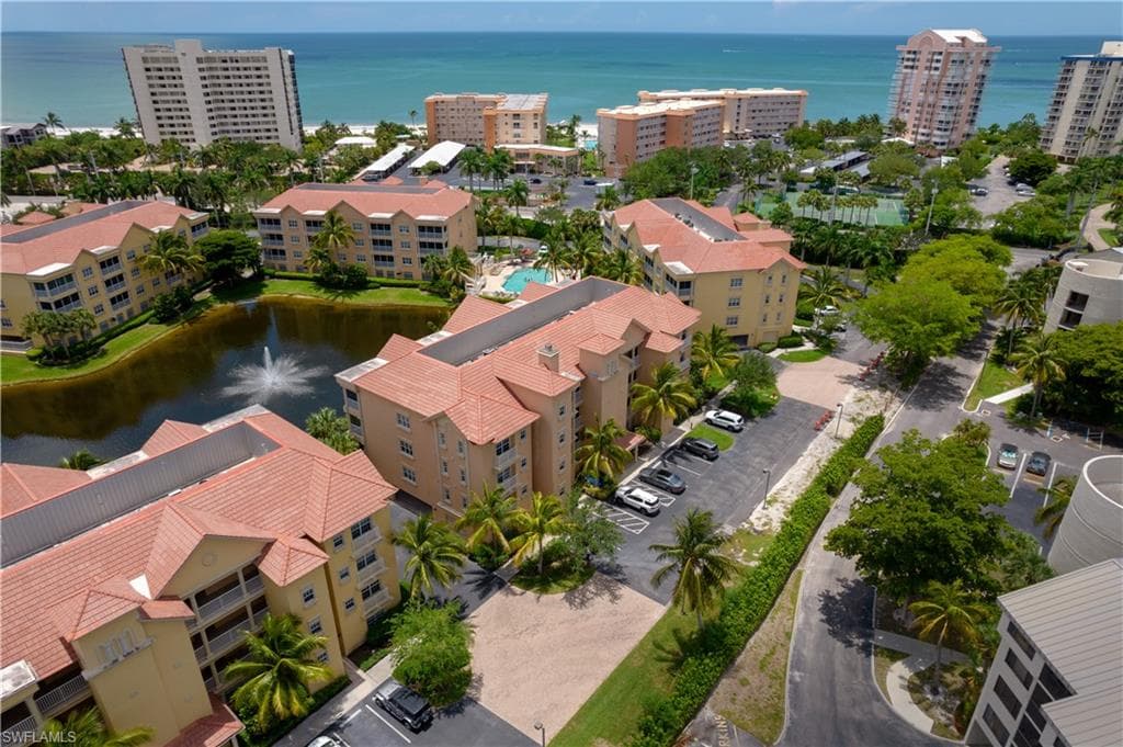 7411 Bella Lago DR 444 FORT MYERS BEACH, FL 33931