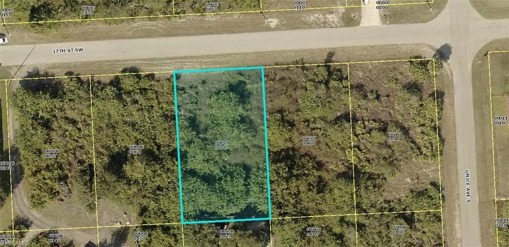 3605 17th ST SW LEHIGH ACRES, FL 33976