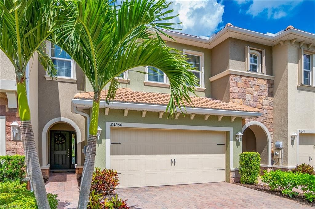 25250 Cordera Point DR BONITA SPRINGS, FL 34135