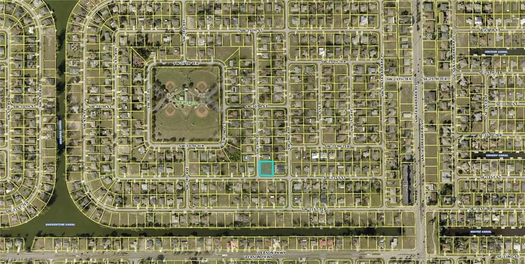 3027 SW 2nd PL CAPE CORAL, FL 33914