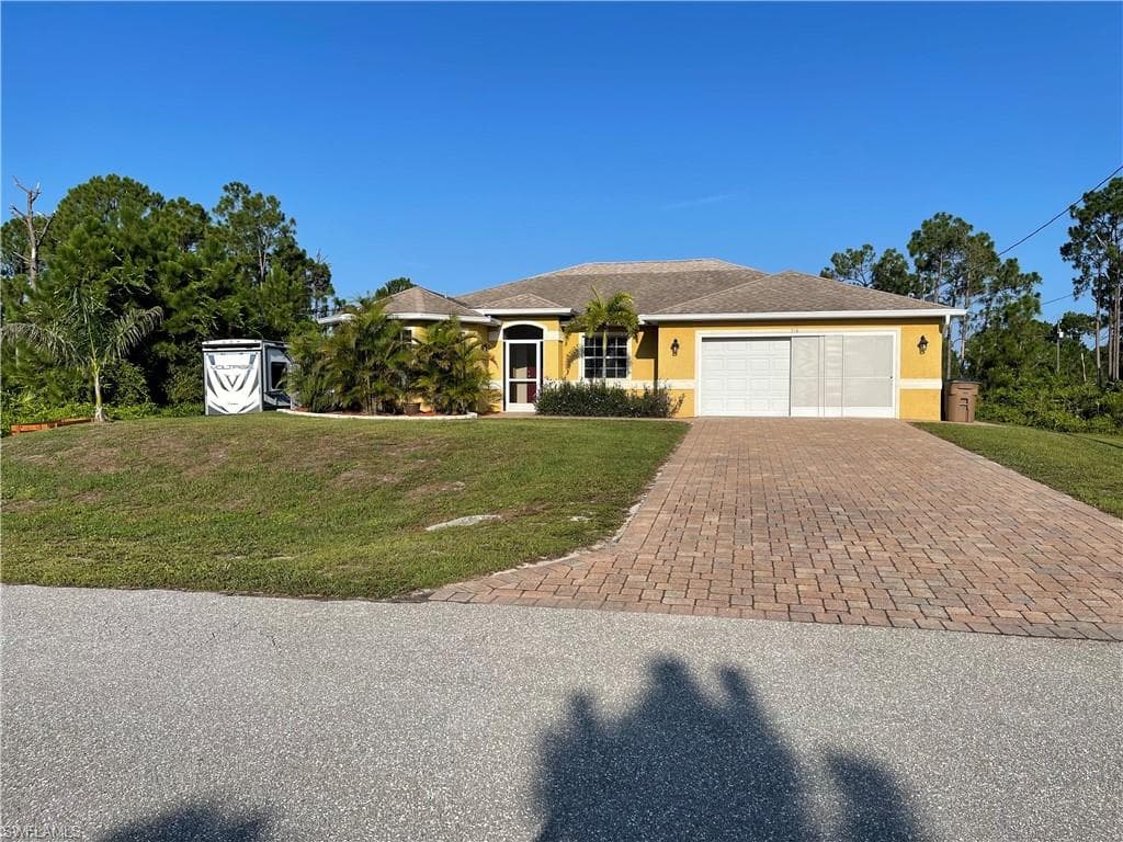 714 Drury AVE LEHIGH ACRES, FL 33974