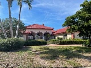 691 Ardmore LN NAPLES, FL 34108