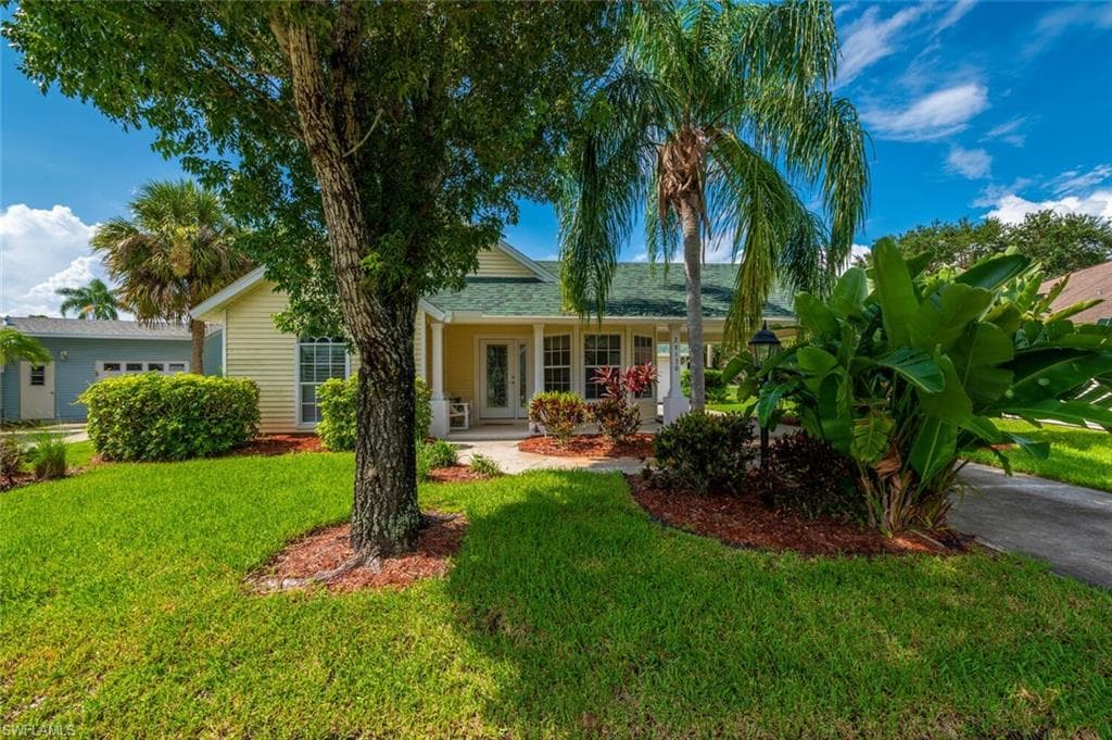 26130 Bonita Fairways CIR BONITA SPRINGS, FL 34135