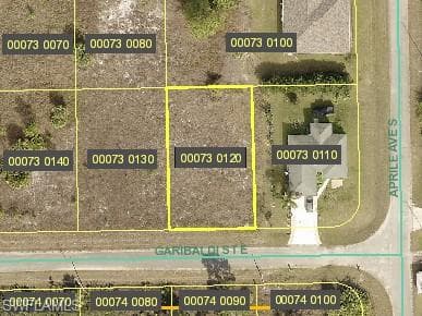 1217 Garibaldi ST E LEHIGH ACRES, FL 33974