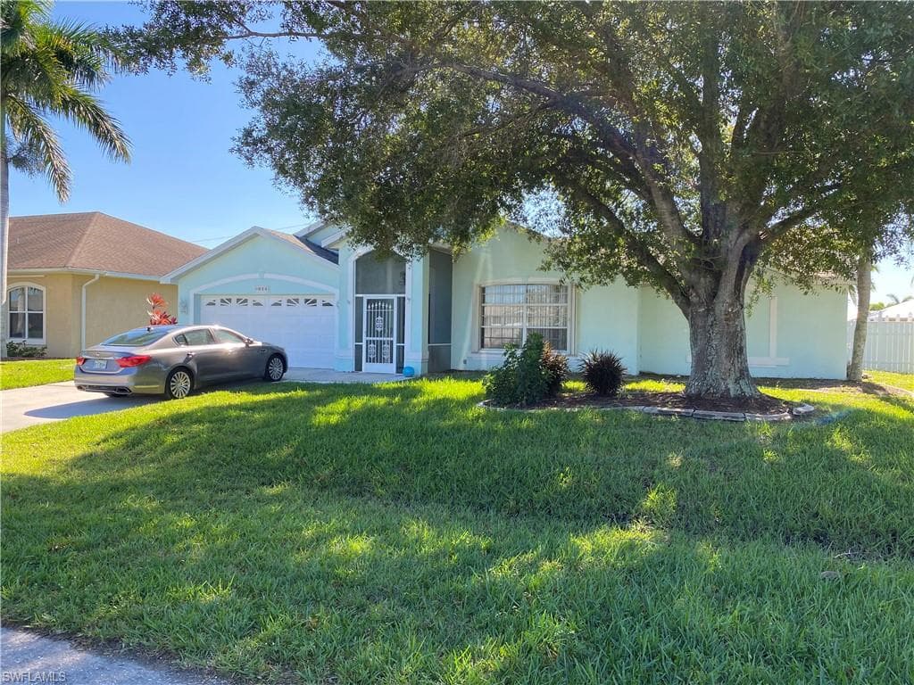 614 SE 19th TER CAPE CORAL, FL 33990
