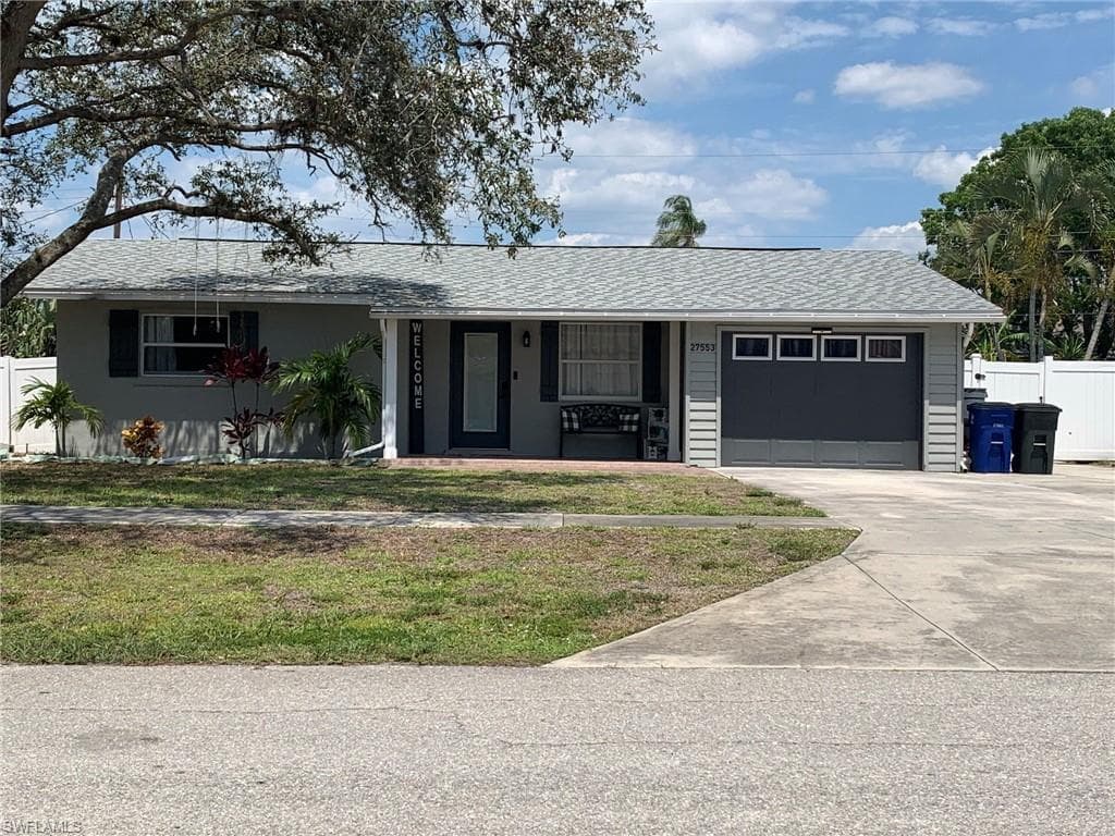 27553 Los Amigos LN BONITA SPRINGS, FL 34135