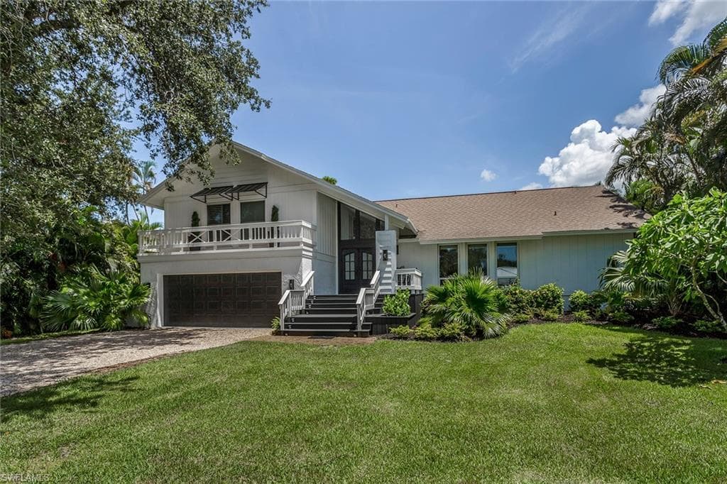 1011 Oriole CIR 64 NAPLES, FL 34105