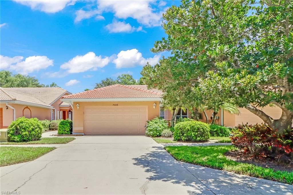 7083 Lone Oak BLVD NAPLES, FL 34109