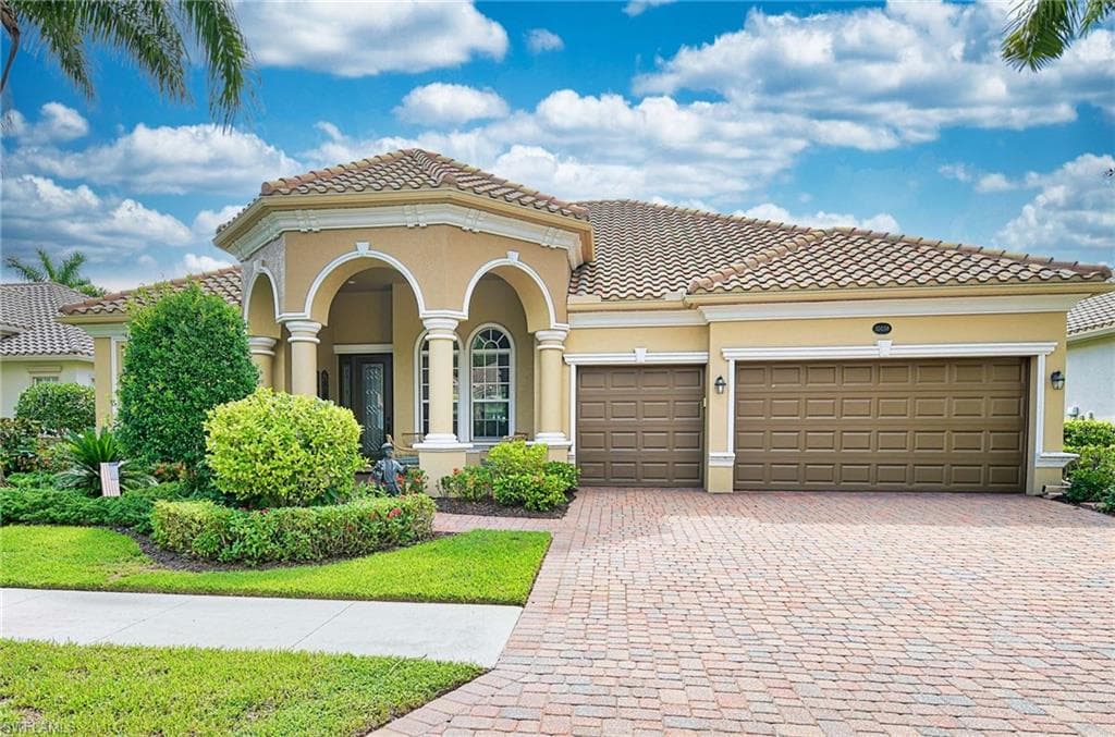 10058 Escambia Bay CT NAPLES, FL 34120