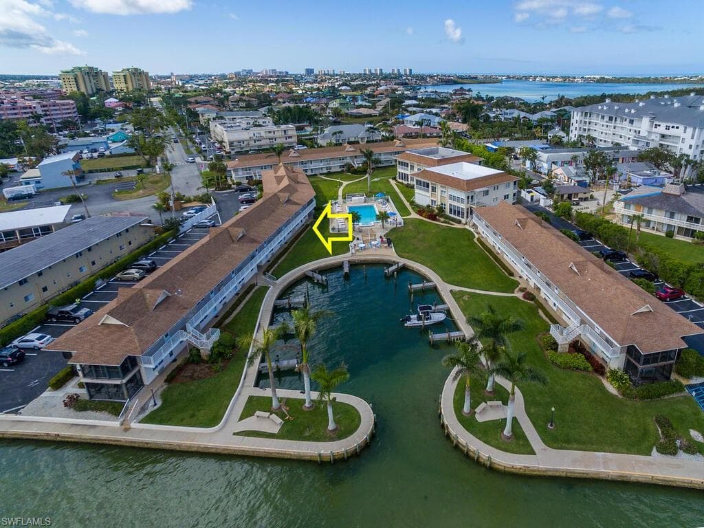 850 Palm ST D6 MARCO ISLAND, FL 34145