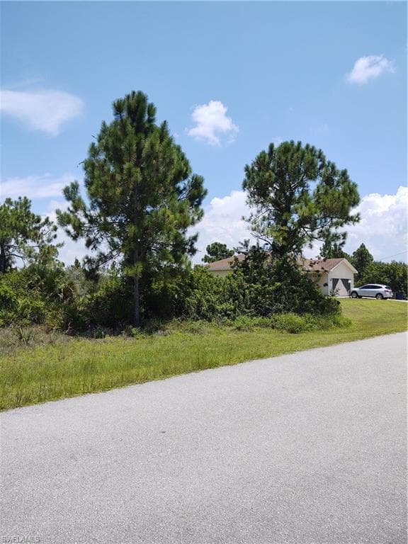 1304 10th ST LEHIGH ACRES, FL 33972