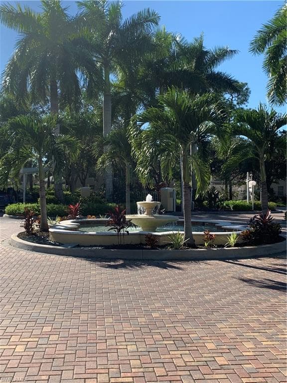 4710 Saint Croix LN 214 NAPLES, FL 34109