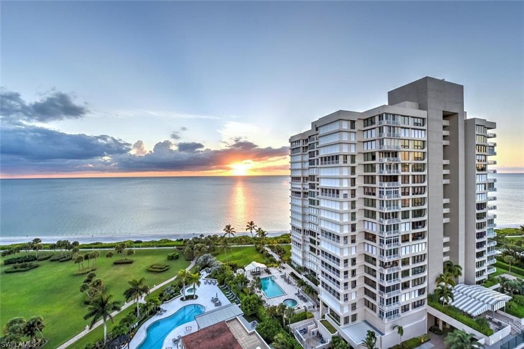 4251 Gulf Shore BLVD N 18A NAPLES, FL 34103
