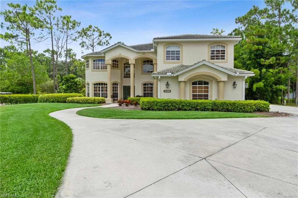 541 27th ST NW NAPLES, FL 34120