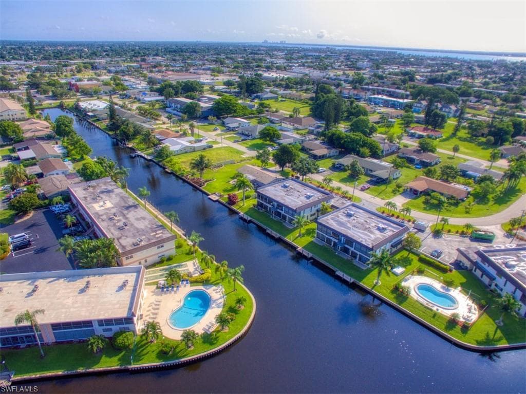828 Victoria DR A6 CAPE CORAL, FL 33904
